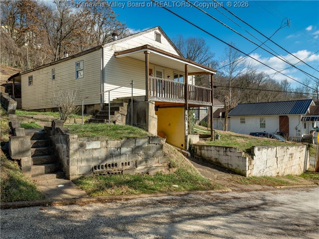 Property Photo:  1302 Adele Street  WV 25302 
