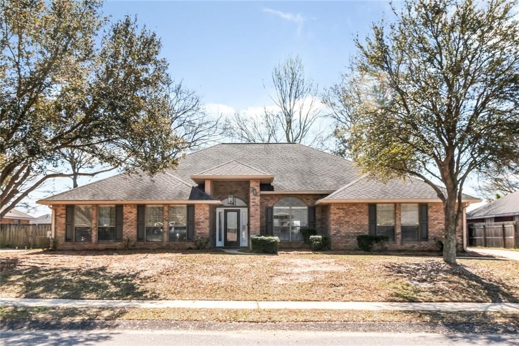 Property Photo: 9609 Saddlebrook Drive N AL 36695