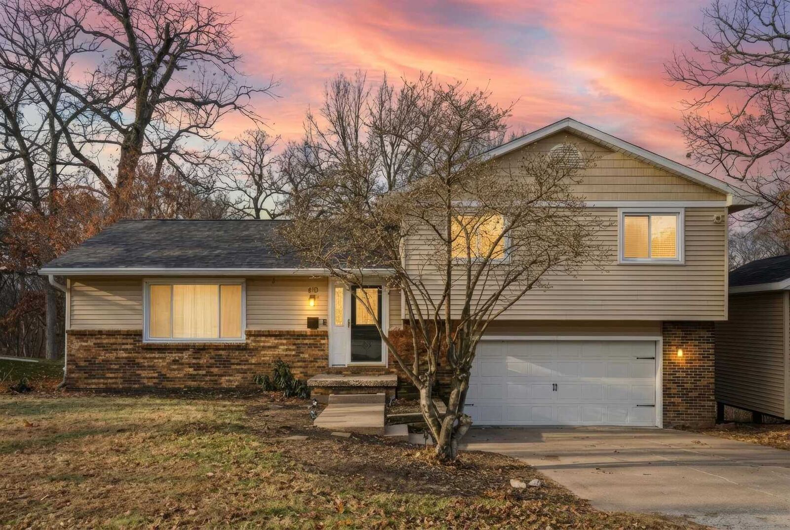 Property Photo:  610 Forest Rd Road  IL 61244 