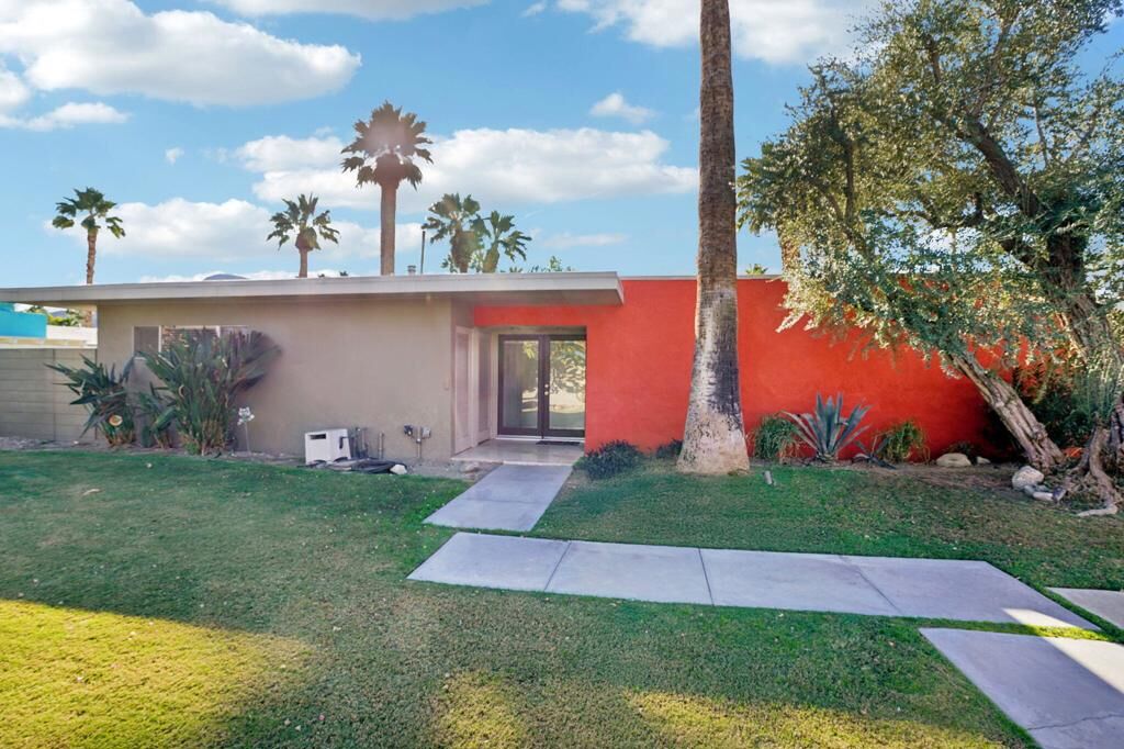Property Photo:  74645 Yucca Tree Drive  CA 92260 