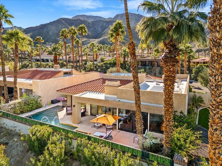 Property Photo:  11 Vista Loma Drive  CA 92270 