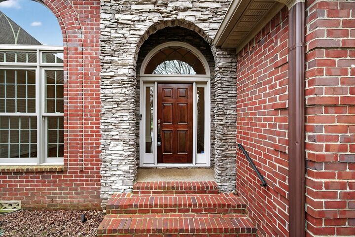 Property Photo: 1504 Winterberry Dr TN 37130