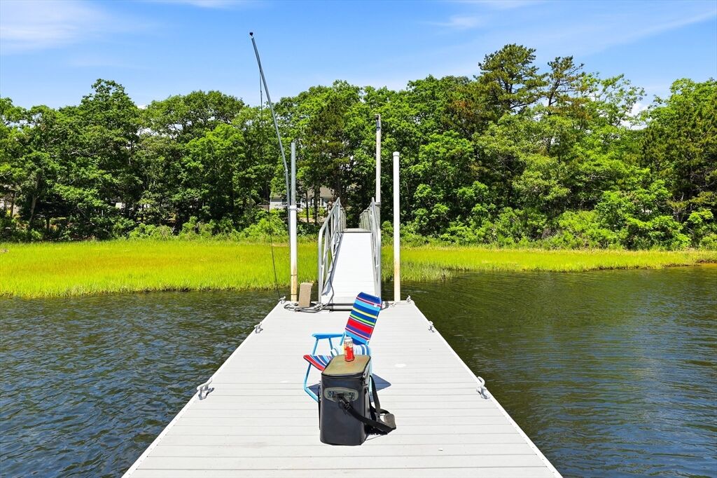 Property Photo: 197 Monomoscoy Rd MA 02649