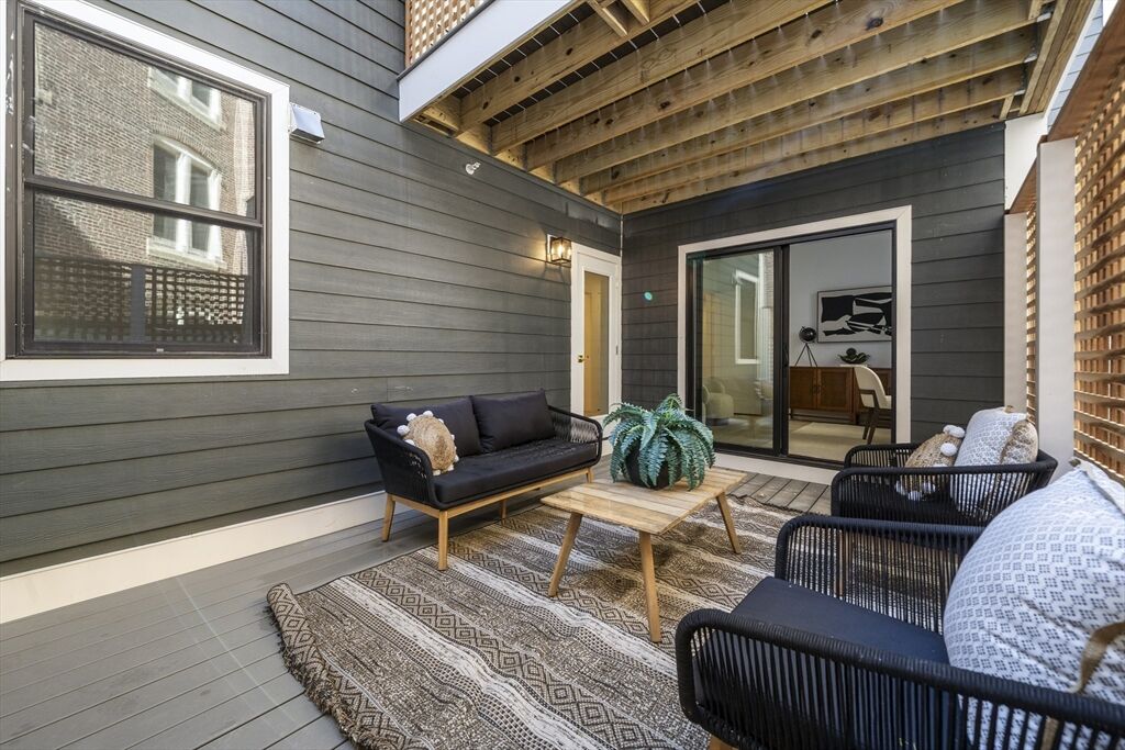 Property Photo:  51 North Margin St 2  MA 02113 
