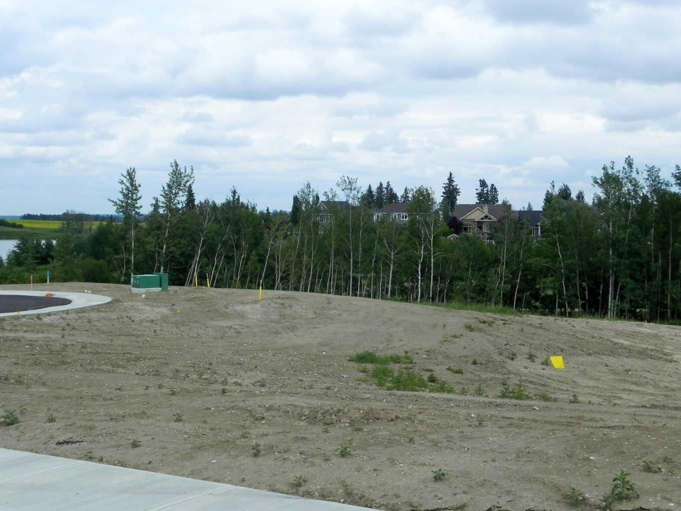 Property Photo: 4726 Beardsley Avenue AB T4L 1Y9