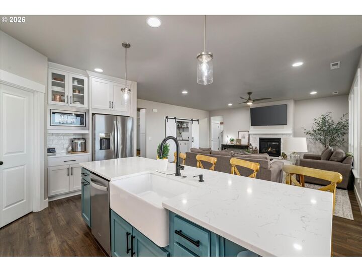 Property Photo:  224 Rome St  OR 97818 