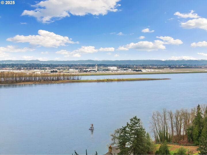 Property Photo: 2518 SE 112th Ave WA 98664