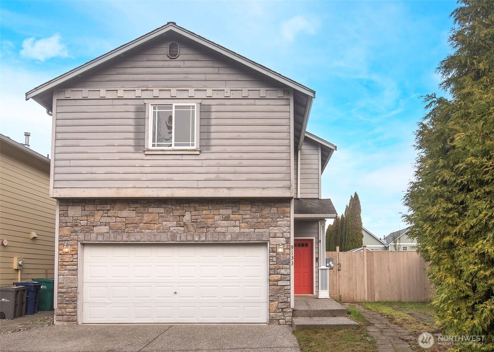 Property Photo: 9133 2nd Place SE WA 98258