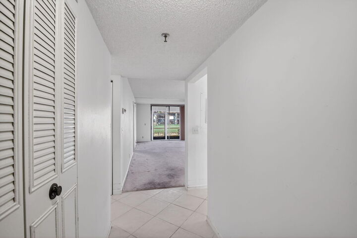 Property Photo:  7770 Tahiti Lane 102  FL 33467 