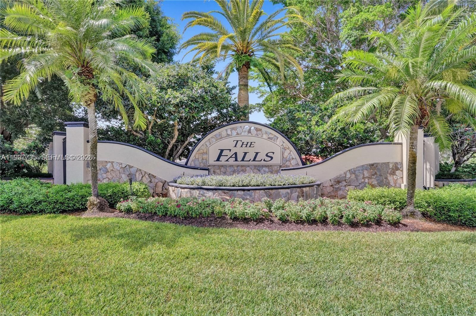 Property Photo:  797 Chimney Rock Rd  FL 33327 