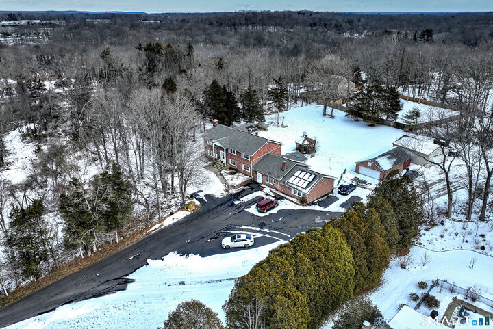 Property Photo:  158 Leetes Island Road  CT 06405 