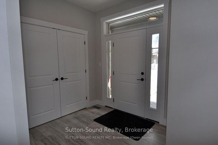 Property Photo: 622 8th Street W ON N4K 5N3