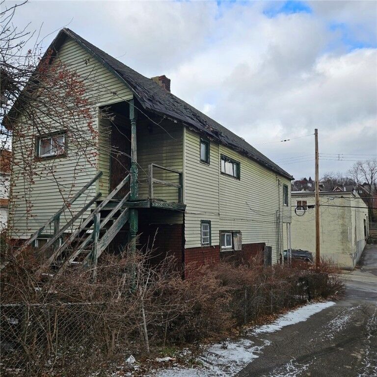 Property Photo:  314 Corey Ave  PA 15104 