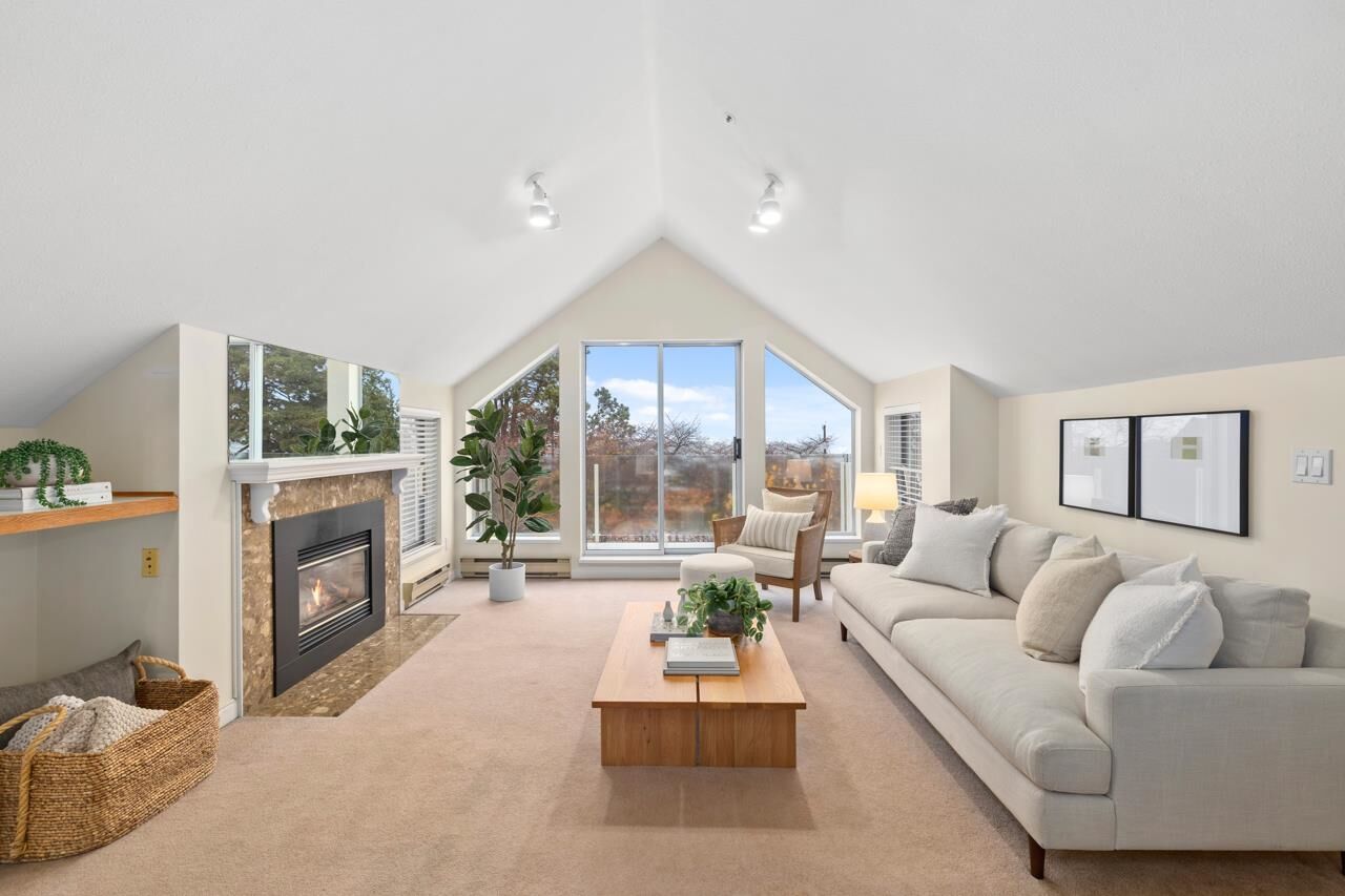 Property Photo:  3274 W 1st Avenue  BC V6K 1H5 