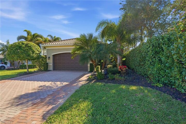 Property Photo: 4194 Amelia Way FL 34119