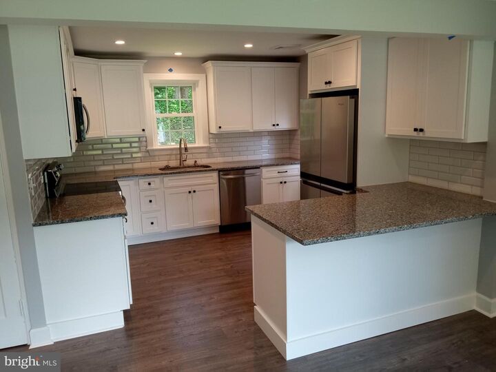 Property Photo: 18 W Ridge Road PA 19063