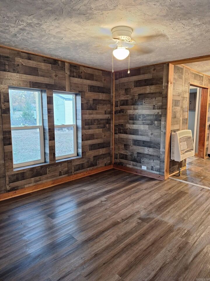 Property Photo:  508 E 5th Street  AR 72461 