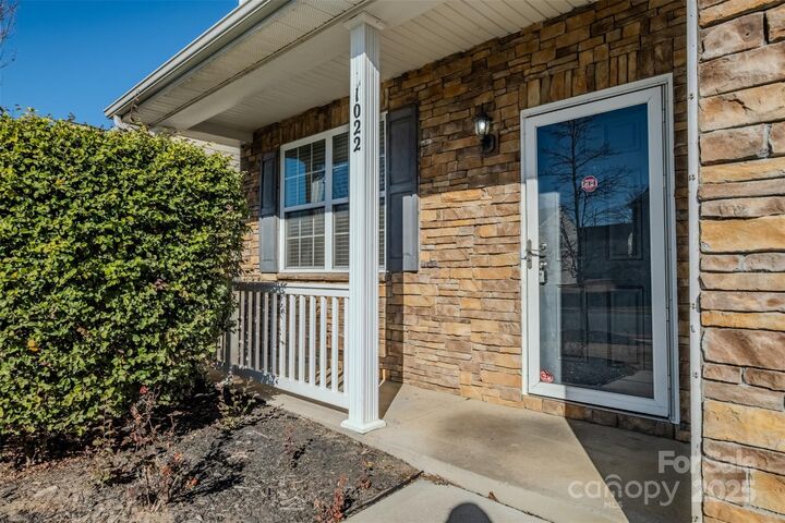 Property Photo: 1022 Skillbeck Road NC 28079