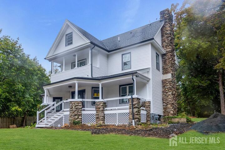 Property Photo:  22 Orchard Hill Road  NJ 07924 