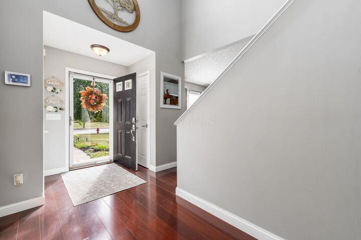 Property Photo:  9 Hawthorne Drive  OH 43103 