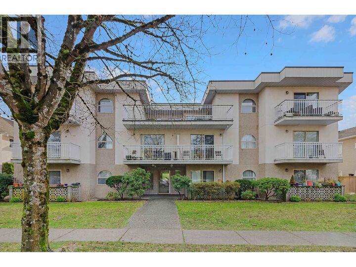 Property Photo:  458 East 44th Avenue 303  BC V5W 1W3 