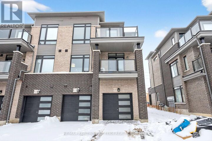 Property Photo:  20 Emmas Way  ON L1R 0S7 