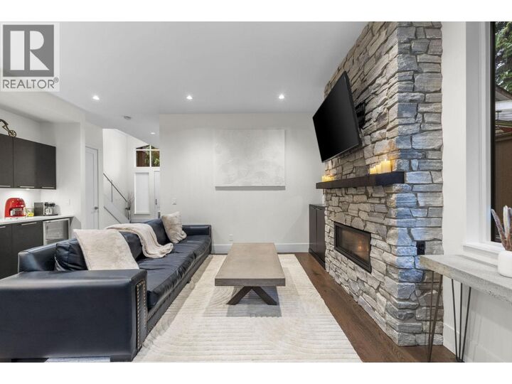 Property Photo:  3295 Sunnyside Road 22  BC V3H 4Z4 