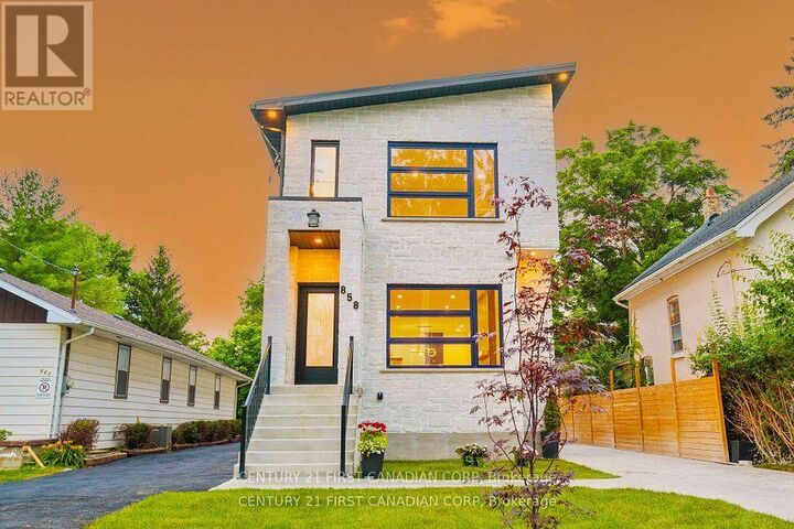 Property Photo:  858 William Street  ON N5Y 2S3 