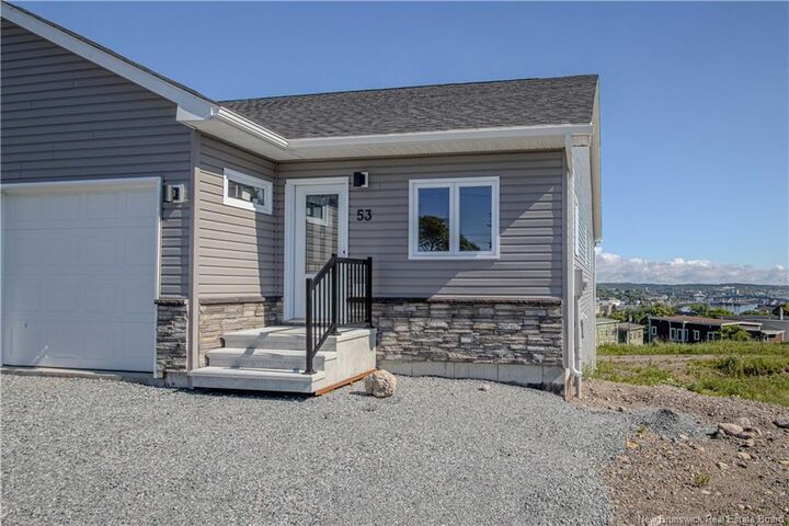 53 Rockingstone Drive — photo 1