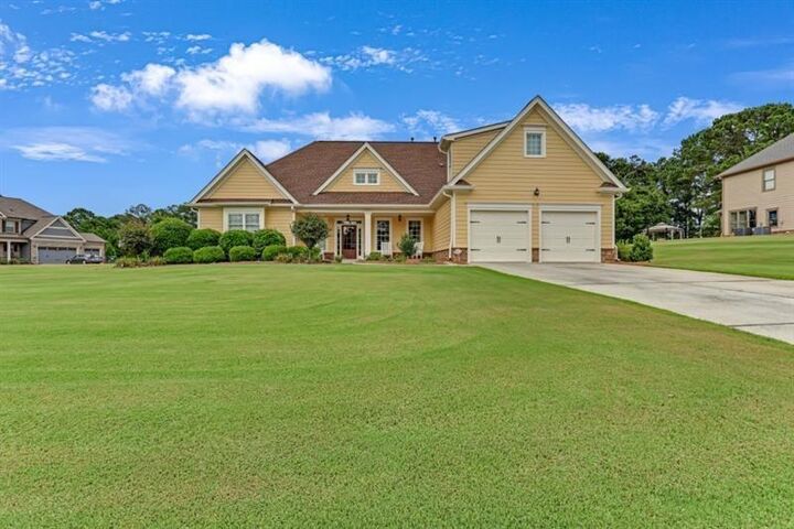 Property Photo:  1006 Silver Thorne Drive  GA 30052 