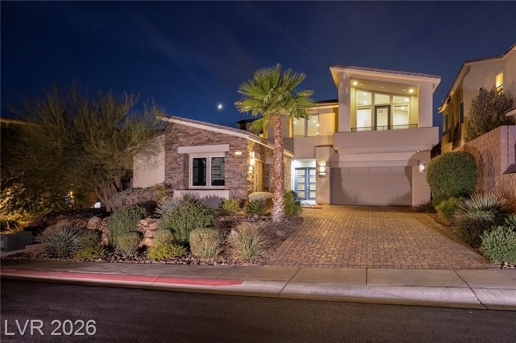 Property Photo: 19 Hilltop Crest Street NV 89011