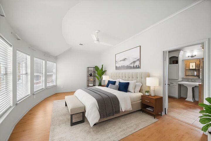 Property Photo:  1429 Oneil Street  TX 77019 