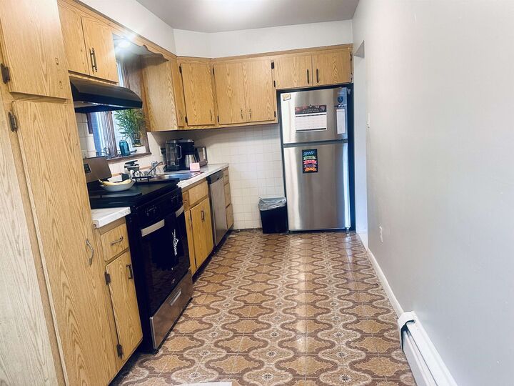 Property Photo:  97 Sanford Pl 1  NJ 07307 