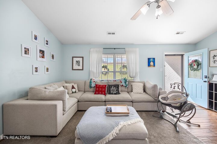 Property Photo: 2207 Tuckaleechee Pike TN 37803