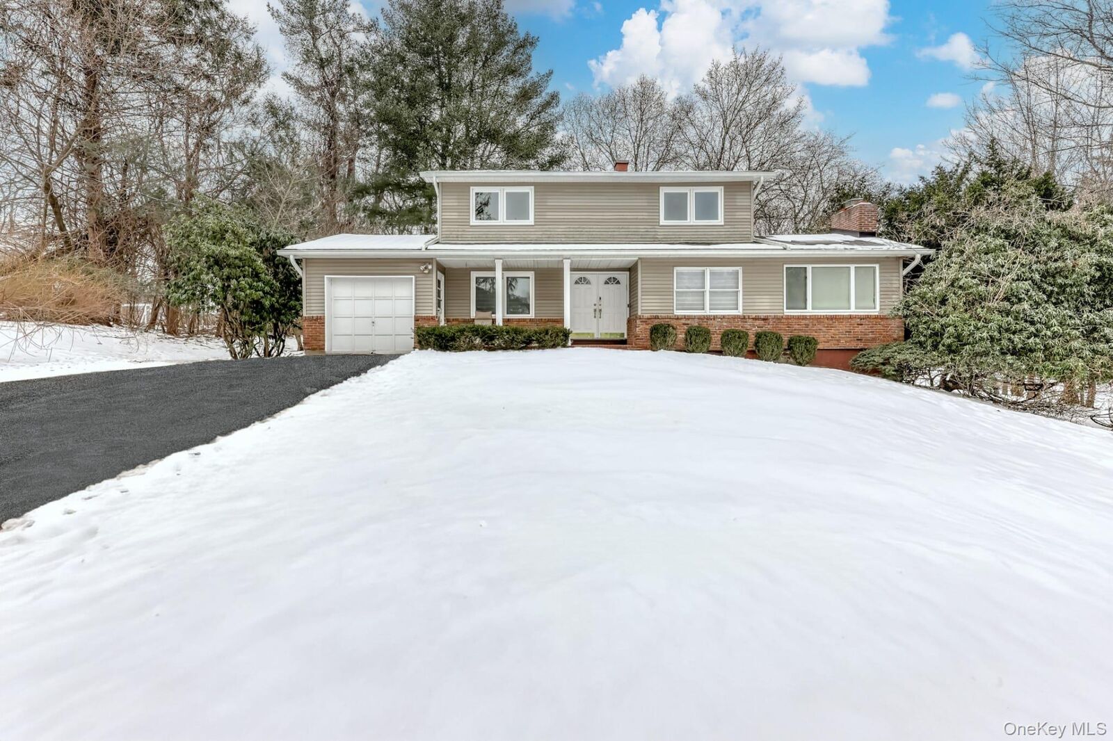 Property Photo:  23 S Parker Drive  NY 10952 