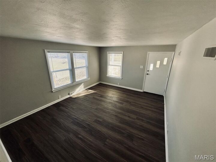 Property Photo:  825 Walters Drive  MO 63135 