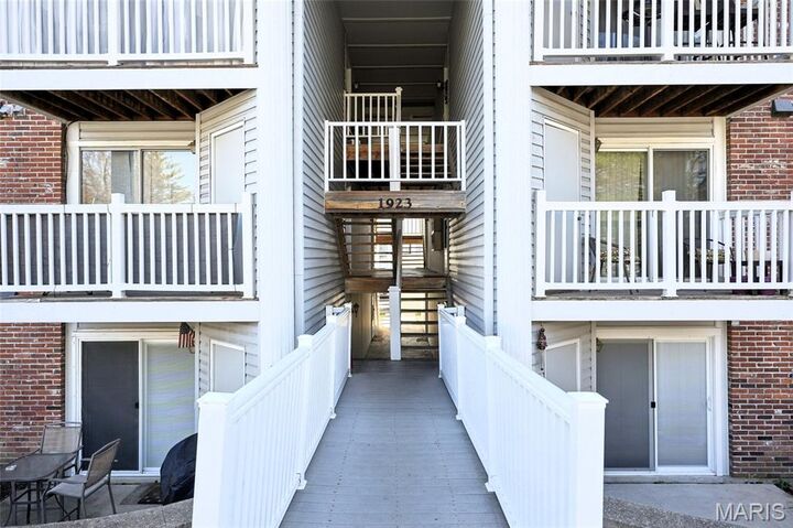 Property Photo:  1923 Marine Terrace Drive K  MO 63146 