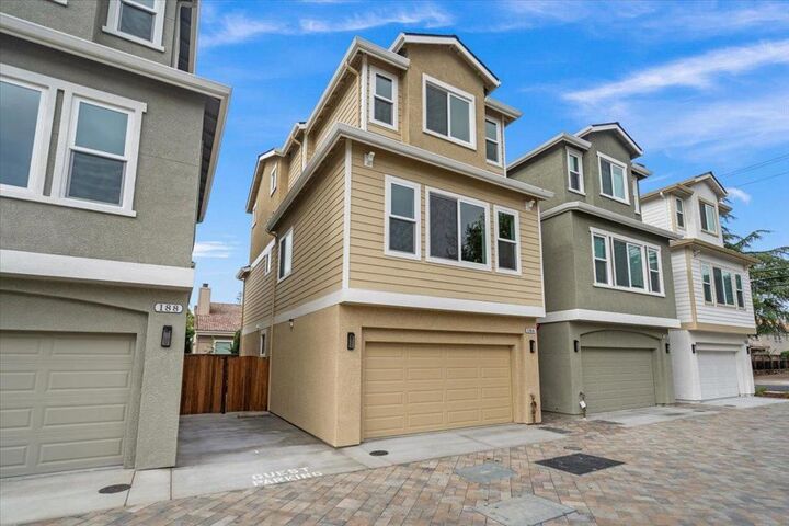 Property Photo: 186 W Rincon Avenue CA 95008