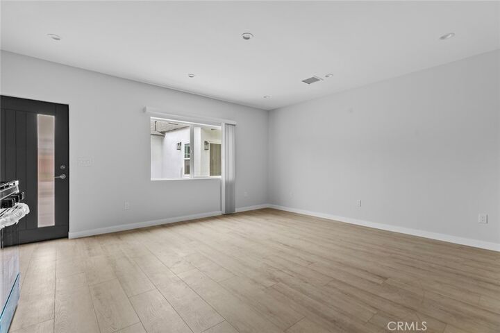 Property Photo:  6923 Bluebell  CA 91605 