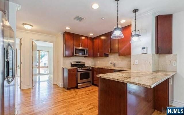 Property Photo:  17 Meadow Road 210  NJ 07070 