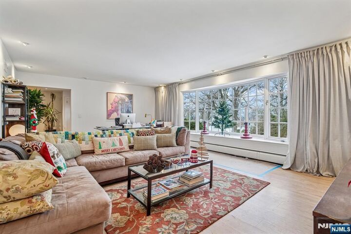 Property Photo:  395 Highview Road  NJ 07631 