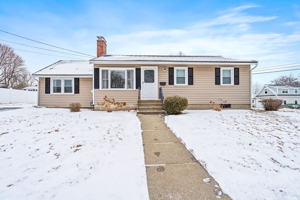 Property Photo:  92 Porter Rd  MA 01752 