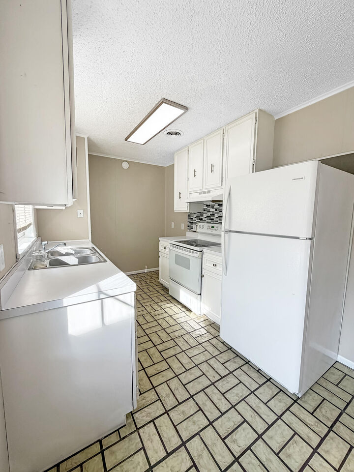 Property Photo:  1058 Westwood Dr  LA 71446 