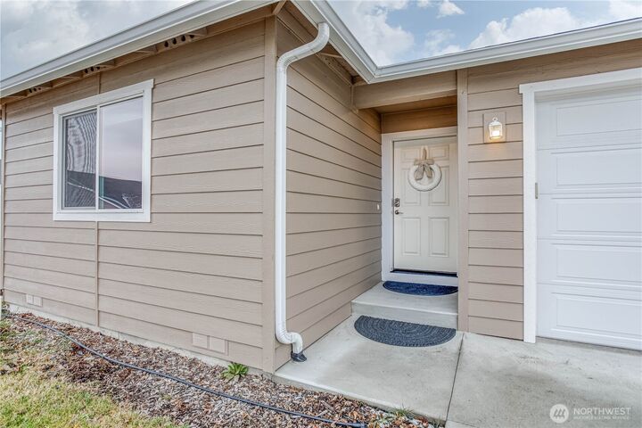 Property Photo: 2234 SE Marlette Road WA 98802