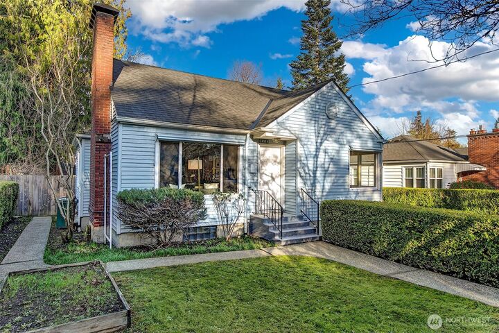 Property Photo: 3804 NE 94th Street WA 98115