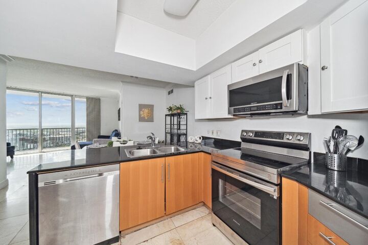 Property Photo:  1750 N Bayshore Drive 4315  FL  