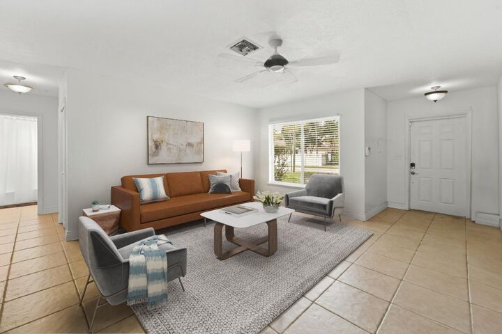 Property Photo: 4430 NW 19th Way FL 33309