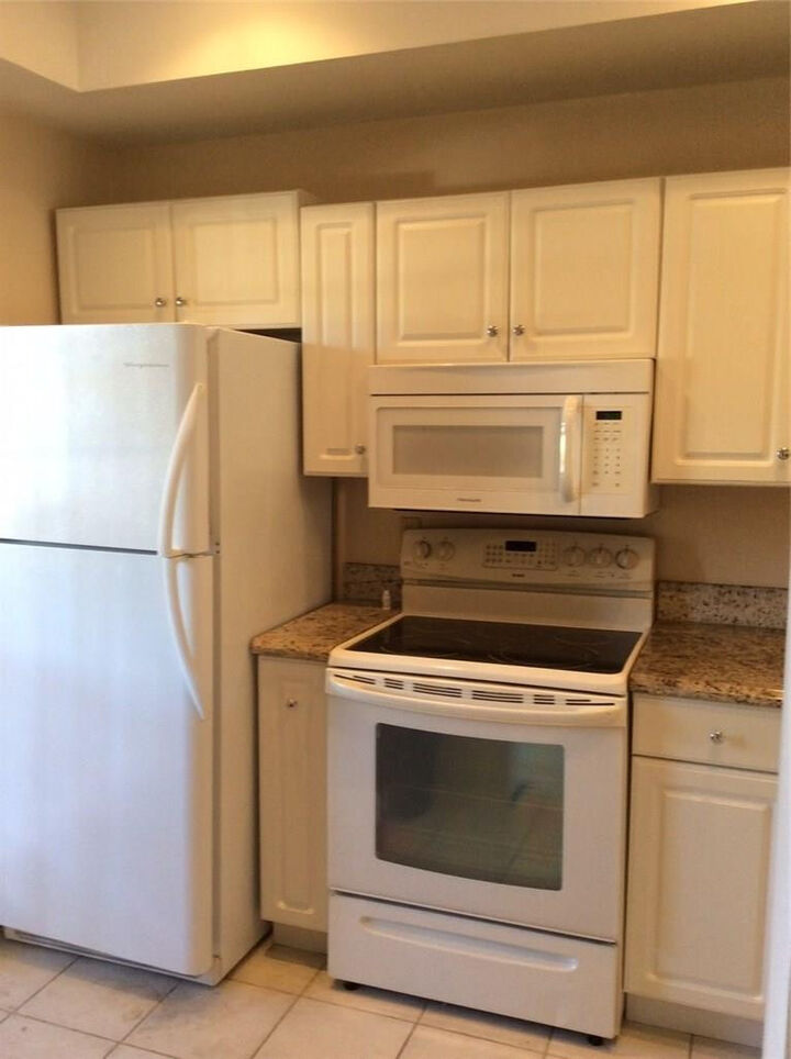 Property Photo: 2379 SW 15th Street 114 FL 33442