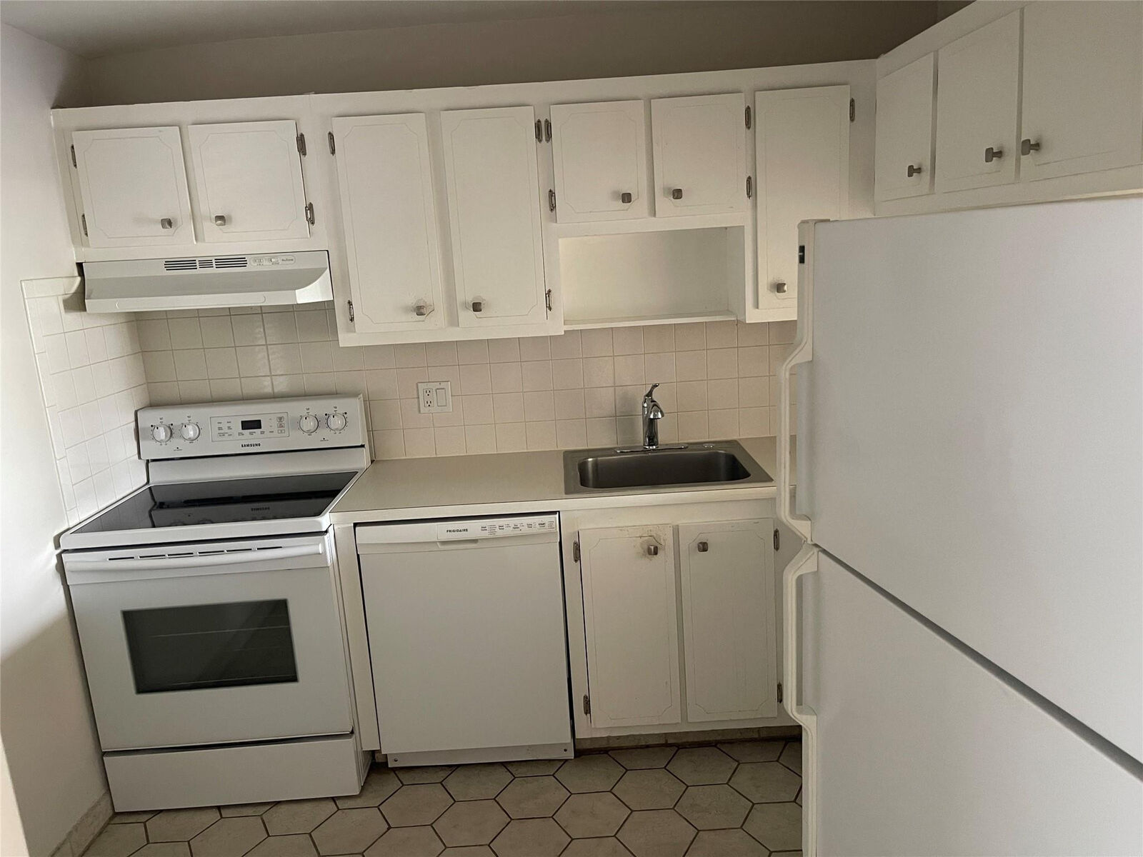 Property Photo: 1005 Country Club Drive 205 FL 33063