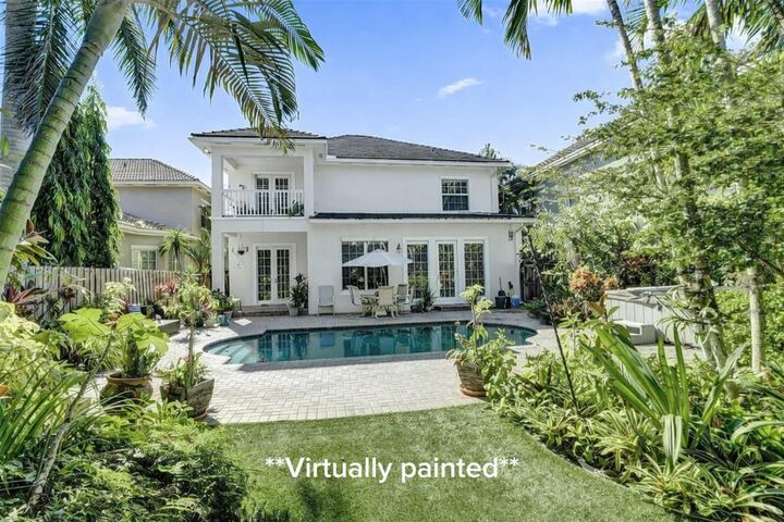 Property Photo:  101 NE 21st Street  FL 33305 